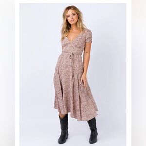 Princess Polly size 4 floral V neck midi dress